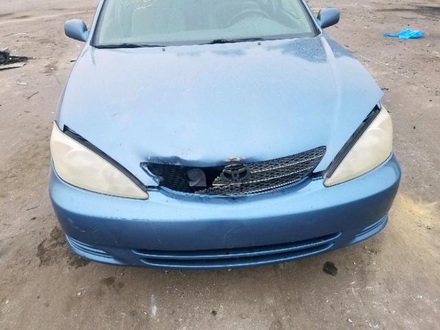 4T1BE32K94U937305 - 2004 TOYOTA CAMRY LE BLUE photo 9