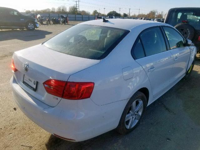 3VW3L7AJ0EM442492 - 2014 VOLKSWAGEN JETTA TDI WHITE photo 4