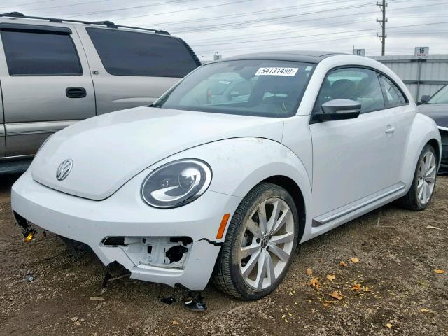 3VWJ17AT2EM650727 - 2014 VOLKSWAGEN BEETLE WHITE photo 2