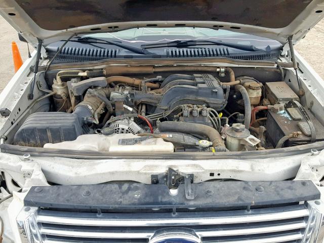 1FMEU65E87UB68534 - 2007 FORD EXPLORER L CREAM photo 7