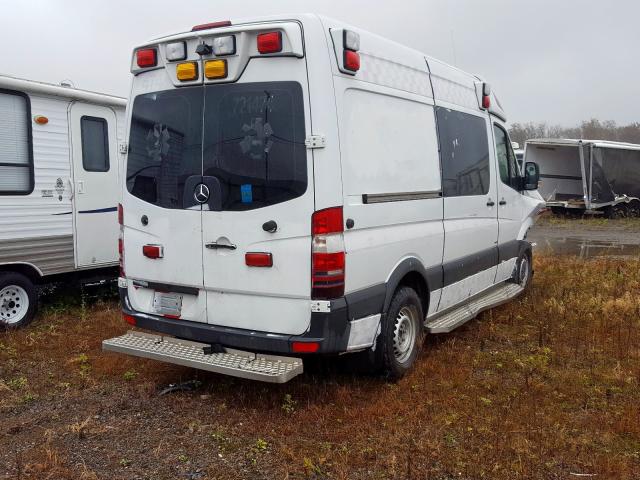 WD3PE7CC2E5911031 - 2014 MERCEDES-BENZ SPRINTER 2 WHITE photo 4