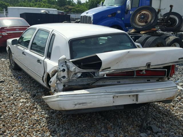 1LNLM81W3VY675493 - 1997 LINCOLN TOWNCAR WHITE photo 9