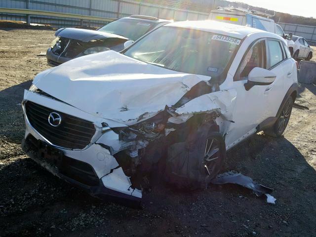 JM1DKDC76H0151190 - 2017 MAZDA CX-3 TOURI WHITE photo 2