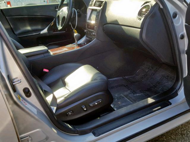 JTHBK262272058521 - 2007 LEXUS IS 250 SILVER photo 5