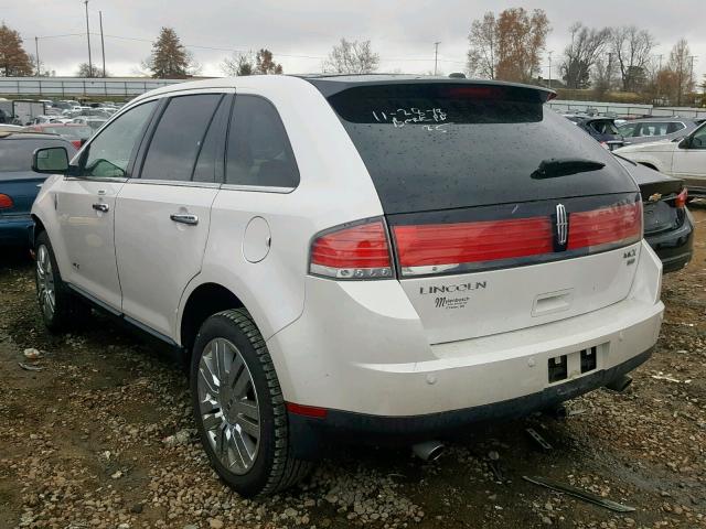 2LMDJ8JC3ABJ05542 - 2010 LINCOLN MKX CREAM photo 3