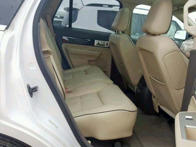 2LMDJ8JC3ABJ05542 - 2010 LINCOLN MKX CREAM photo 6