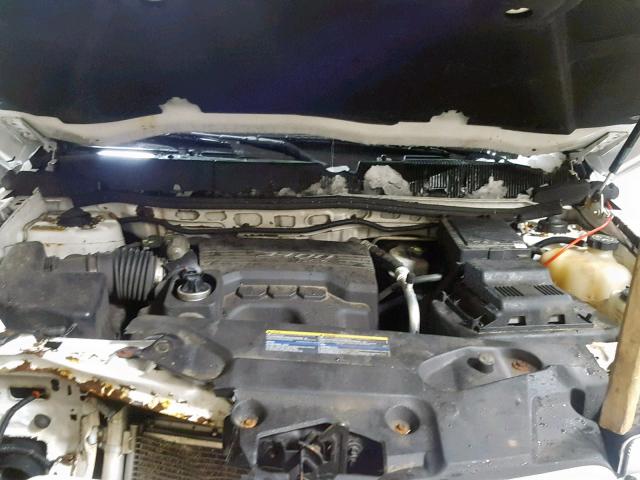 2CKDL43F386309893 - 2008 PONTIAC TORRENT WHITE photo 7