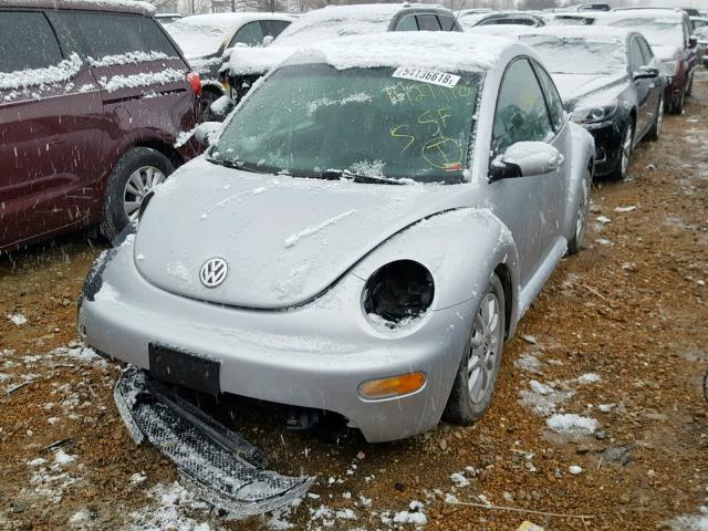 3VWCK31C74M415799 - 2004 VOLKSWAGEN NEW BEETLE GRAY photo 2