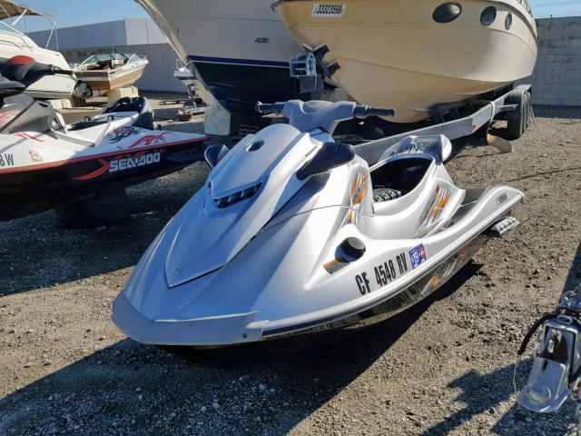 YAMA1296K112 - 2012 YAMAHA WAVERUNNER SILVER photo 2