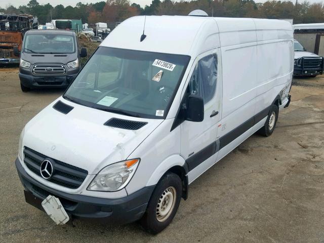 WD3PE8CB1B5596912 - 2011 MERCEDES-BENZ SPRINTER 2 WHITE photo 2