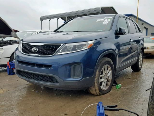 5XYKT3A64FG578156 - 2015 KIA SORENTO LX BLUE photo 2