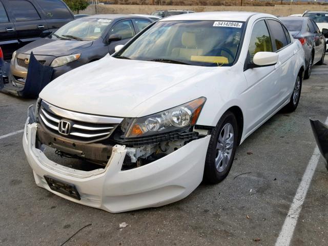 1HGCP2F42BA142041 - 2011 HONDA ACCORD LXP WHITE photo 2