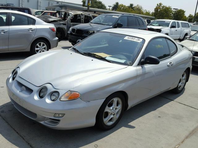 KMHJG25F11U218818 - 2001 HYUNDAI TIBURON SILVER photo 2