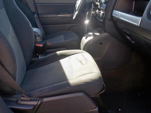 1C4NJDBB0GD626921 - 2016 JEEP COMPASS SP أبيض صورة 5