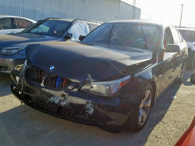 WBANE53526CK83744 - 2006 BMW 525 I BLACK photo 2