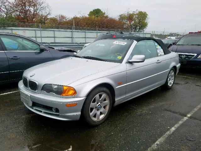 WBABR3349YEA83263 - 2000 BMW 323 CI SILVER photo 2