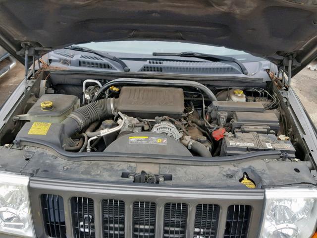 1J8HH48N26C248320 - 2006 JEEP COMMANDER BEIGE photo 7