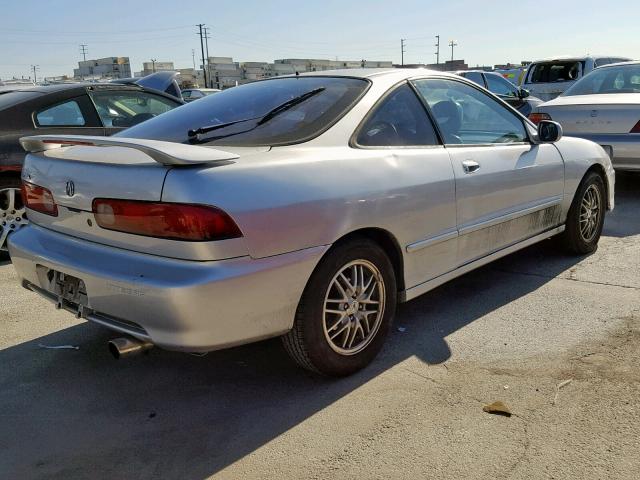 JH4DC4468YS010840 - 2000 ACURA INTEGRA GS SILVER photo 4