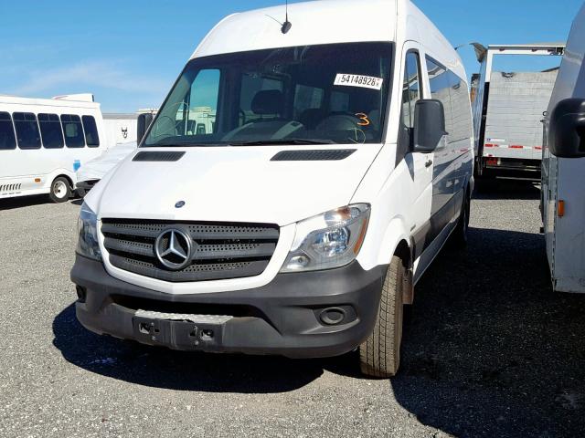 WDZPE8DC3FP137646 - 2015 MERCEDES-BENZ SPRINTER 2 WHITE photo 2