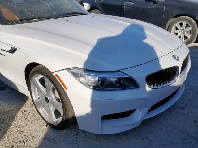 WBALL5C53GP557959 - 2016 BMW Z4 SDRIVE2 WHITE photo 9