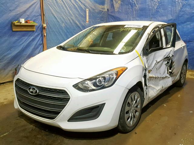 KMHD35LH5HU376569 - 2017 HYUNDAI ELANTRA GT WHITE photo 2