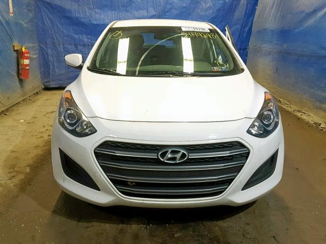 KMHD35LH5HU376569 - 2017 HYUNDAI ELANTRA GT WHITE photo 9