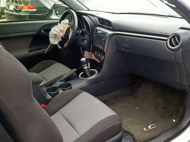 JTKJF5C70E3073246 - 2014 TOYOTA SCION TC 白色 照片 5