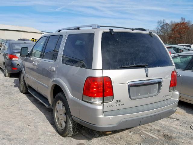 5LMEU88H05ZJ16135 - 2005 LINCOLN AVIATOR 银色 照片 3
