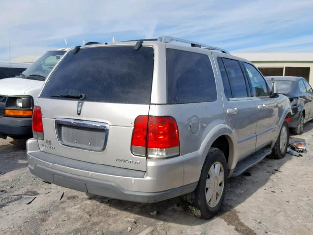 5LMEU88H05ZJ16135 - 2005 LINCOLN AVIATOR 银色 照片 4