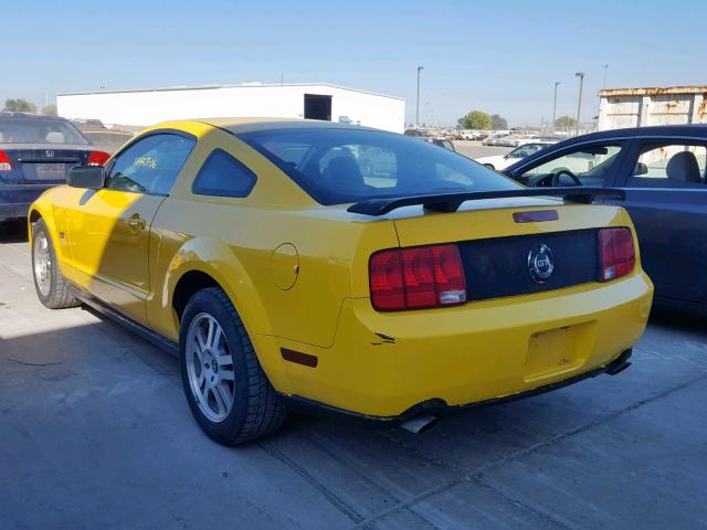 1ZVHT82H265114361 - 2006 FORD MUSTANG GT YELLOW photo 3
