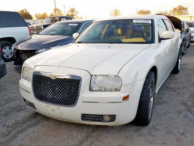 2C3LA53G76H201399 - 2006 CHRYSLER 300 TOURIN BEIGE photo 2