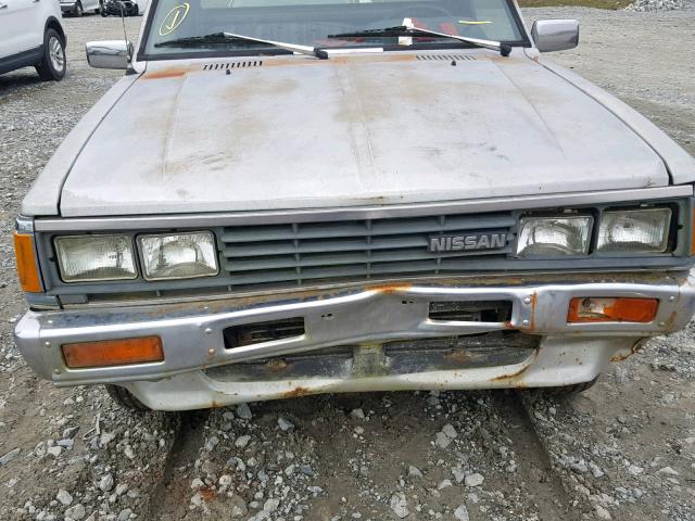 1N6ND01S0GC344492 - 1986 NISSAN 720 SILVER photo 9