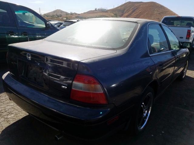 1HGCD5636SA143680 - 1995 HONDA ACCORD LX BLACK photo 4