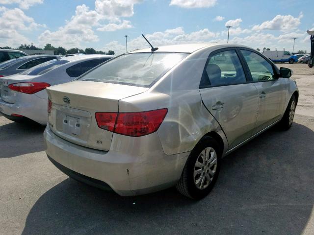 KNAFU4A2XA5164699 - 2010 KIA FORTE EX GOLD photo 4