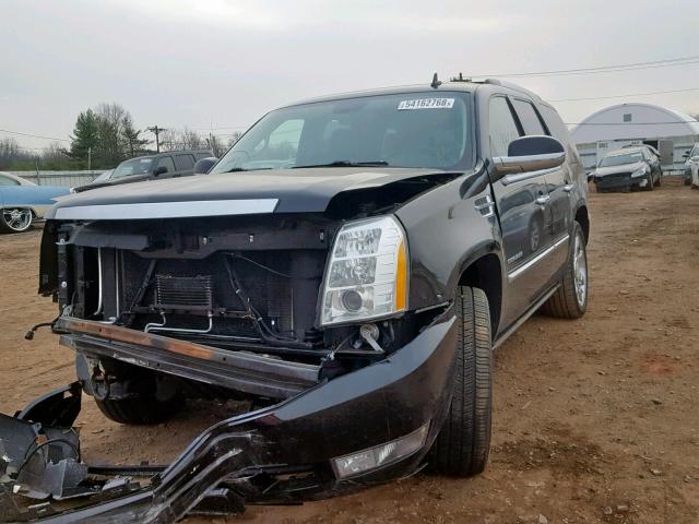 1GYS4BEF9DR283337 - 2013 CADILLAC ESCALADE L BLACK photo 2