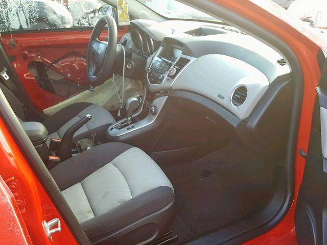 1G1PA5SG8E7119733 - 2014 CHEVROLET CRUZE LS RED photo 5