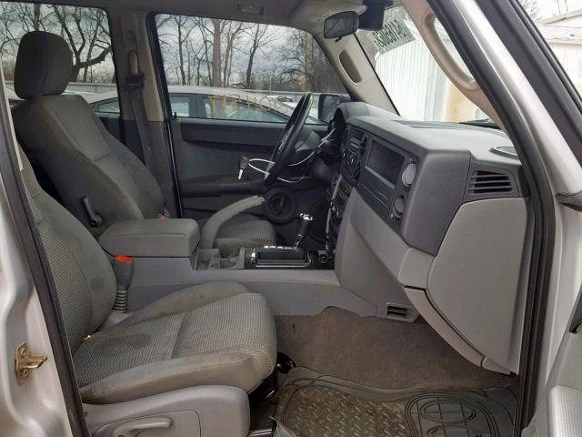 1J8HG48K27C598752 - 2007 JEEP COMMANDER SILVER photo 5