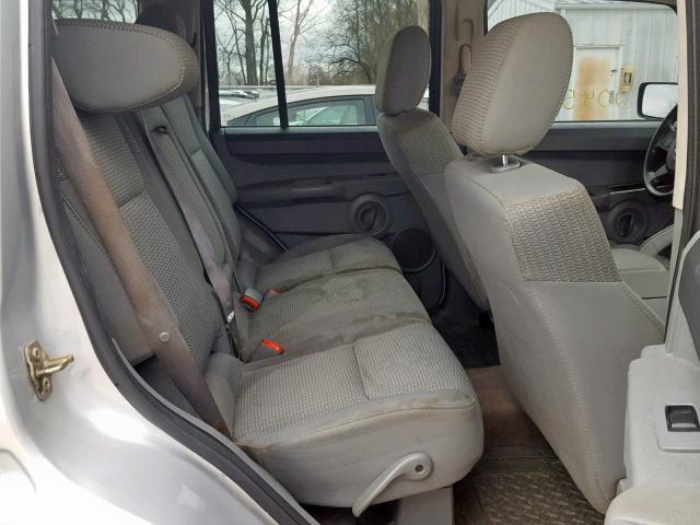 1J8HG48K27C598752 - 2007 JEEP COMMANDER SILVER photo 6