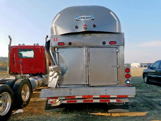 5WSAA4529CN043109 - 2012 WALK TANKER SILVER photo 8