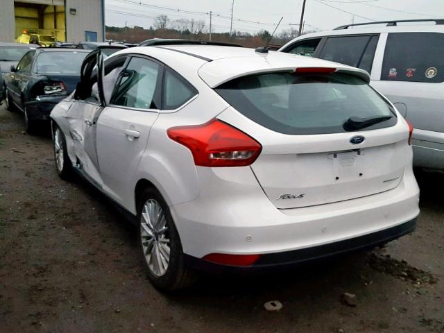 1FADP3N23JL323392 - 2018 FORD FOCUS TITA WHITE photo 3