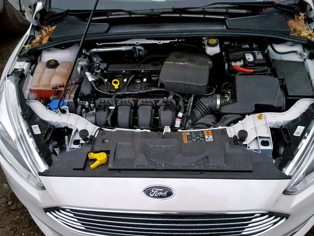 1FADP3N23JL323392 - 2018 FORD FOCUS TITA WHITE photo 7