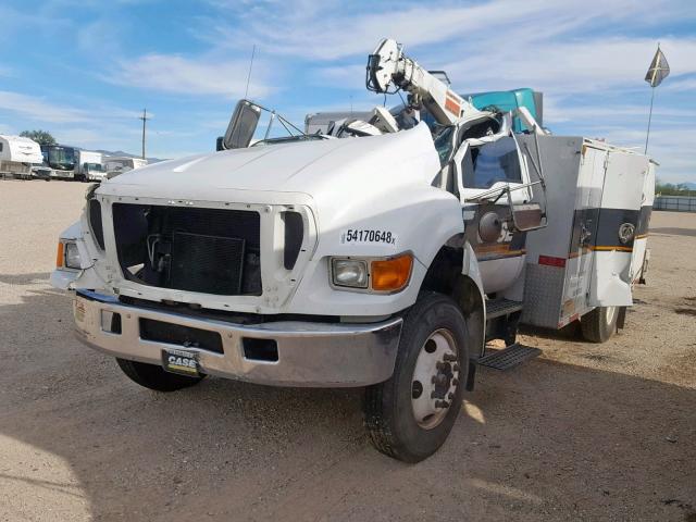 3FRNF65F17V483216 - 2007 FORD F650 SUPER WHITE photo 2