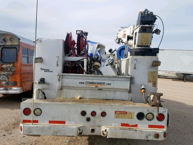 3FRNF65F17V483216 - 2007 FORD F650 SUPER WHITE photo 6