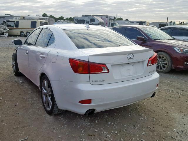 JTHBF5C27A5128580 - 2010 LEXUS IS 250 WHITE photo 3