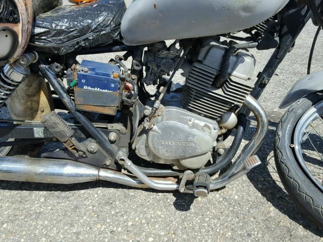 JH2MC13082K803504 - 2002 HONDA CMX250 C SILVER photo 7