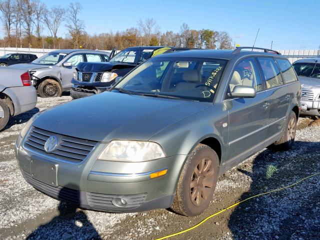 WVWVD63B63E306198 - 2003 VOLKSWAGEN PASSAT GLS GREEN photo 2