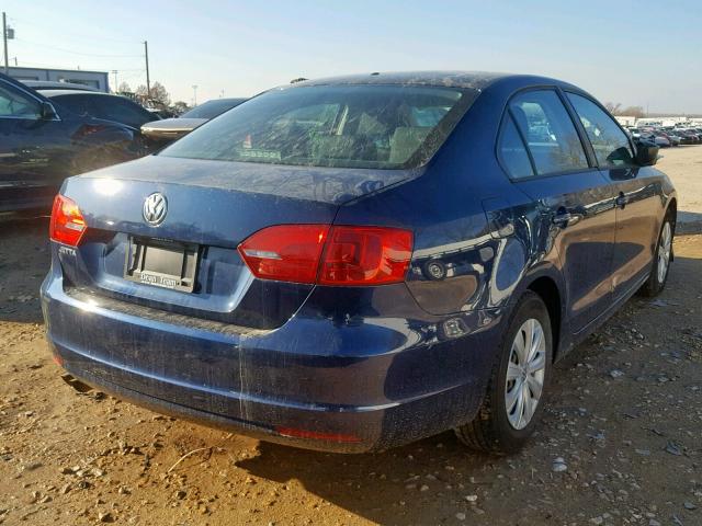 3VW2K7AJ5EM368064 - 2014 VOLKSWAGEN JETTA BASE BLUE photo 4