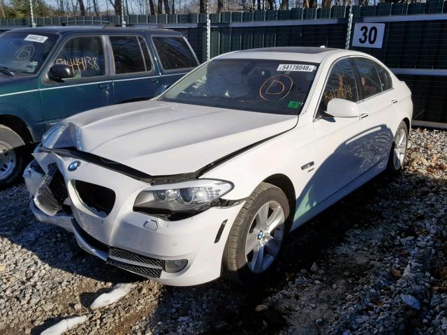 WBAXH5C55CC594872 - 2012 BMW 528 XI WHITE photo 2