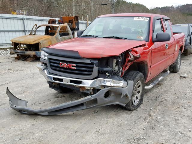 1GTEK19B05E289496 - 2005 GMC NEW SIERRA RED photo 2