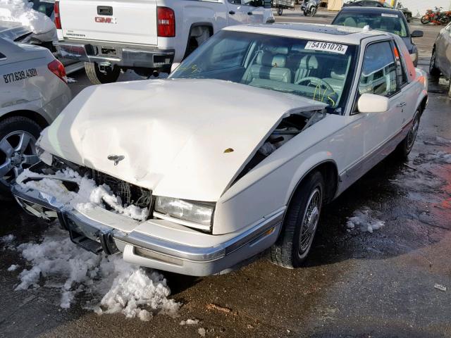 1G4EZ13C6LU416196 - 1990 BUICK RIVIERA WHITE photo 2